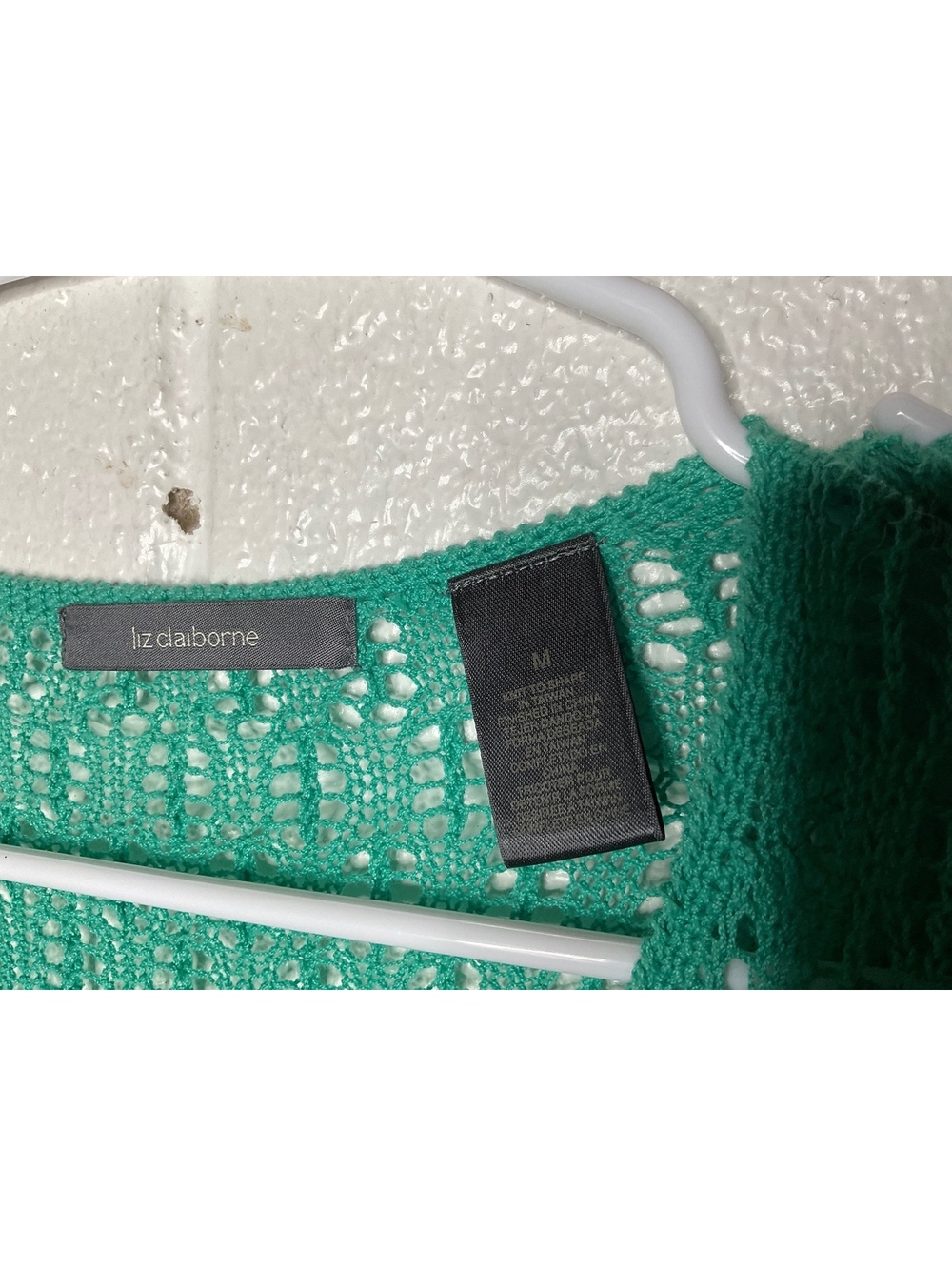 < Liz Claiborne Green Open-Knit Bell Sleeve Sweater > - Picture 3 of 5